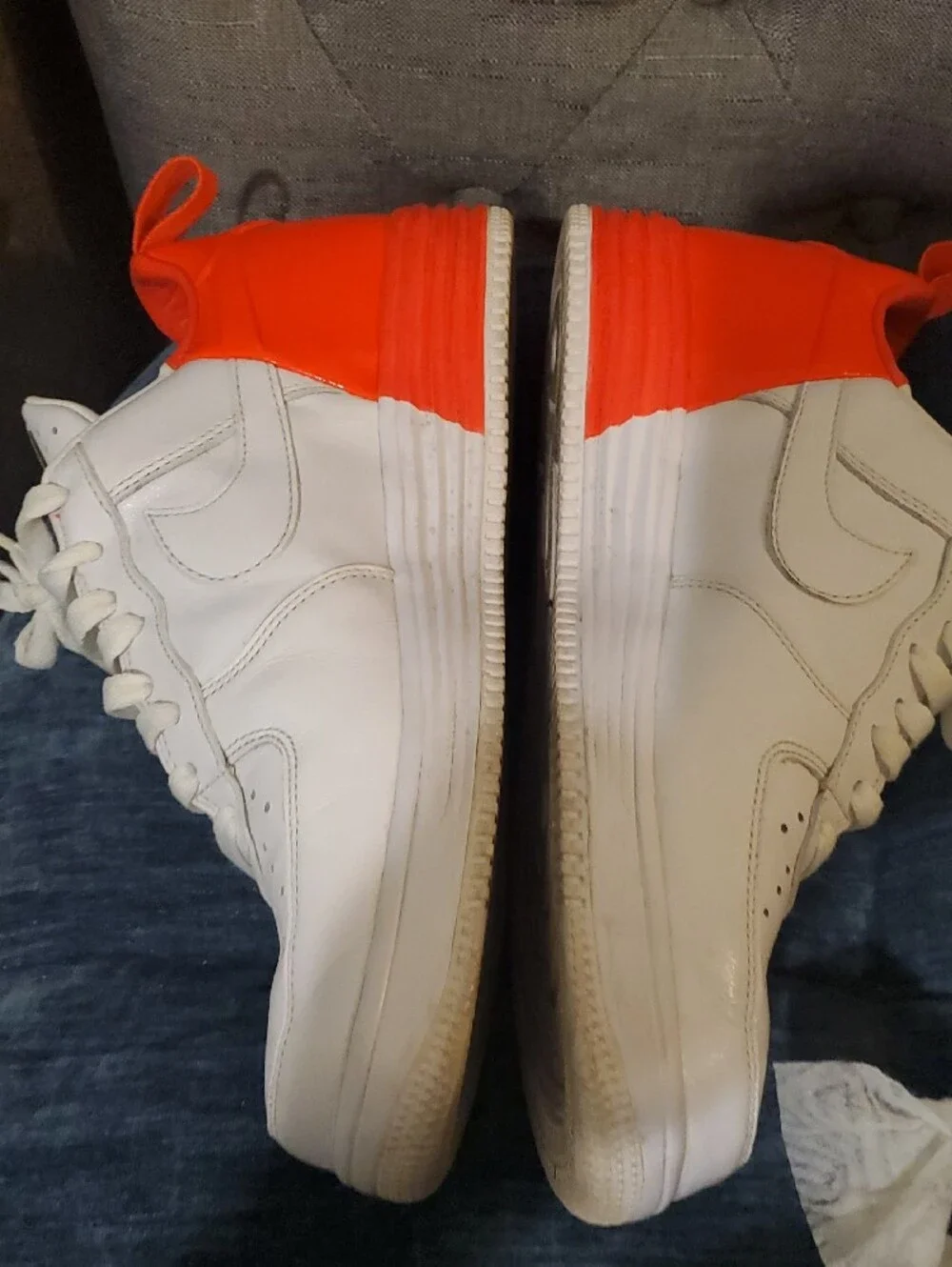 Nike Air Lunar Force Men’s White Sneakers with Orange Detail and Black Zipper